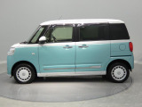 【右サイド】お車の状態も良く、大切に扱われてきたことが伝わる綺麗なボディです。これからの新しいカーライフを、心地よく爽やかな気分でスタートしていただける状態です。