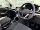 商品だけでなく、サービス、コストなど、中古車の購入に関するさまざまなリスクを最小限にし、きめ細かな保証サービスで、オーナーライフをしっかりとサポートします。