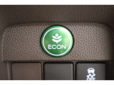 ECONスイッチの効果とあなたの運転で、クルマと力をあわせ「燃費向上=ガソリン代の節約=CO2 削減」のチャレンジをお楽しみください。