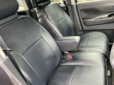 快適に運転できるドライブポジション!運転席シートリフターとシートスライドで、無理のない運転姿勢がとれます。