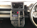 温度を設定すれば、自動で車内の温度管理をしてくれる優れものです♪ATミッションで運転楽々