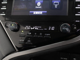 ★使いやすさや安全性を追求したステアリング周り!高級車ゆえにスイッチ類が多いのも特徴ですね!考え尽くされた配置ですぐに使いこなす事が出来ますのでご安心下さい!是非、体感してみて下さい!!