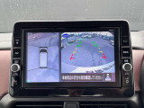 車を空から見たような映像が映る、アラウンドビューモニターで車両周辺の安全確認も一目でできます!小さなお子様や障害物も確認できるので、運転のし易さだけではなく事故防止にも役立ちます♪
