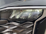 エンジンルームも綺麗に洗浄してから納車致します。普段あまり見ることが無い箇所だからこそ綺麗だと感動しますよね(*&acute;▽`*)