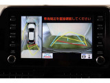 車両を上から見たような映像表示するパノラミックビューモニター付き!