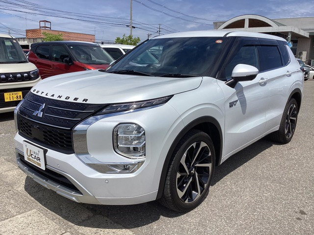 アウトランダー PHEV 2.4 P 4WD 