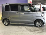 エンジンルーム、室内、クリーニング済みです。厳選したお車を屋内展示場にて展示中☆車両品質には自信がございます!ぜひ一度ご来店ください!!