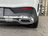 メルセデスの広いトランクルームはゴルフバックは勿論、様々な荷物の収納に役立ちます。実際に収納をお試しいただけますのでお気軽にご相談ください。