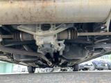 下回りの状態です。錆が少ない車です。