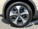5-Yスポーク 7.5J&times;19インチ ダイヤモンドカット/マットグラファイト 235/50R19サイズのミシュランを装着