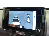 【パノラミックビューモニター】車を真上から見た状態をナビに映し出し、駐車時などをサポート☆クルマの斜め後ろなど、目が届きにくい箇所も確認できるため、いち早く障害物に気が付くことができます!