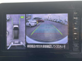上から見たような画像で車庫入れなどに便利なアラウンドビューモニター