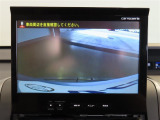 バックモニター付きです。