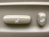 【パワーシート】スイッチ一つで簡単にシートの微調整が可能!電動だから力もいりません!快適なシートポジションにセットして、快適なドライブをお楽しみください。
