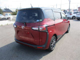 大きすぎず、小さすぎず、運転もしやすくシートアレンジも多彩で、どの世代の方にも気に入っていただけるお車です♪