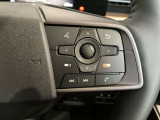 ステアリングスイッチ搭載!ハンドルひとつで手を離さなくても運転中視線をそらさなくても操作が出来て便利です♪