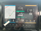 メーカーオプションの9インチナビです。スマートフォン連携やBluetooth対応にも対応しています。