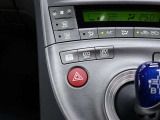EVドライブモードで、エンジン音や排気ガスを気にすることなく走れます。早朝・深夜や屋内の駐車場などで重宝しますよ♪