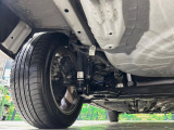 お車を安心してお乗りいただく為には、足回りの定期点検が欠かせません。サービスサポート(有償保証)では無料点検もご提供しており、安心のカーライフをお過ごしいただけるサポート体制が整っています。