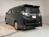 その他にも各種保険、お車の買取(T-UP)、JAF、TSカード、携帯電話などの取扱いをしております。詳しくはスタッフにお尋ねください。