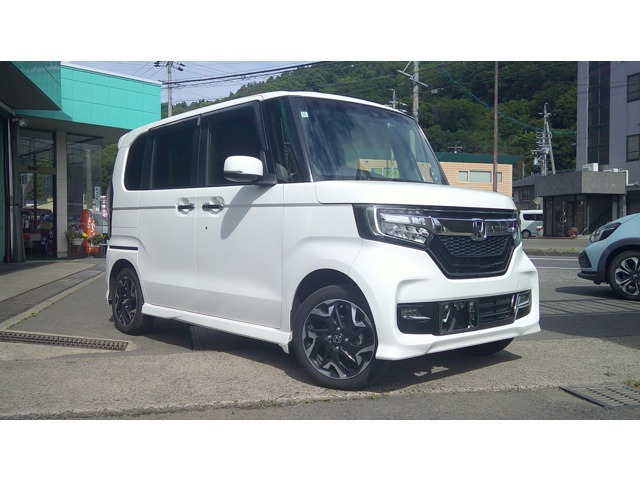 ホンダ N-BOXカスタム 
