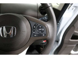 Hondaセンシングの機能のひとつ、アダプティブクルーズコントロール付!アクセルから足を離しても設定したスピードと前車との車間を保ち走行してくれます!車線維持もアシスト☆高速道路で疲労軽減ですね☆