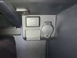 シガーソケット用の充電器が使用可能です!