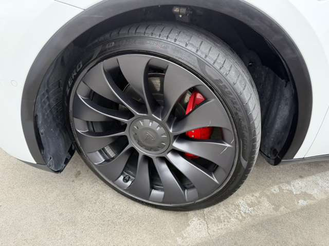 モデルY Performance 純正21インチホイール4本セット横浜より
