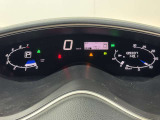 ☆納車までに車両美装など専任スタッフが作業いたします☆ 内装はスチーム洗浄をはじめ、できるだけ気分よくお乗りいただけるよう美装いたします!外装は機械で磨きをかけて、ワックスコーティングをかけています。