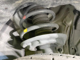 お車を安心してお乗りいただく為には、足回りの定期点検が欠かせません。サービスサポート(有償保証)では無料点検もご提供しており、安心のカーライフをお過ごしいただけるサポート体制が整っています。