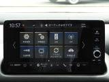 ★HOME画面一覧です★ナビ画面から本体設定や車両設定、USB・AMラジオ操作が可能。交通情報の確認やシステムアップデート、常に快適な操作環境を提供します。