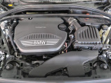 安心のBMW認定中古車は100項目の箇所を徹底的にチェック致します。機械的な箇所や電気系、コンピューターなどをご納車前に点検し、交換基準に達した部品は全て新品に修理返品した後にご納車致します。