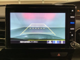 バックでの車庫入れも安心です! リアカメラが付いているバックモニター付のナビを装備しております。操作線もついており距離感も画面から確認できます。