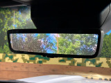 【デジタルインナーミラー】後席の大きな荷物や同乗者で後方が確認しづらい時でも安心!カメラが撮影した車両後方の映像をルームミラー内に表示。クリアな視界で状況の確認が可能です!