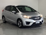 ご覧のように綺麗にクリーニングされており、とてもキレイなボディですよ。外装はもちろん内装も綺麗です。