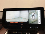 いまや必須装備「ナビゲーション」搭載!知らない場所にスイスイッとドライブ。もう、これなしではハンドルを握れませんね!でも運転中の操作は危険ですのでご注意ですね☆