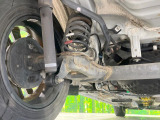お車を安心してお乗りいただく為には、足回りの定期点検が欠かせません。サービスサポート(有償保証)では無料点検もご提供しており、安心のカーライフをお過ごしいただけるサポート体制が整っています。
