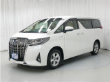 ゆとりある広々とした車内空間は、ドライブを始め買い物やレジャーなど、幅広く活躍します。一人でもみんなとでもお出かけを楽しみましょう!