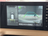 クルマを空から見たような映像が映る、アラウンドビューモニターで、車両周辺の安全確認も一目できます!小さなお子様や障害物も確認できるので、運転のしやすさだけでなく事故防止にも役立ち安心して駐車できます♪