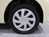 タイヤサイズは155/65R14です。