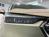 LEDヘッドライトは、点灯の瞬間から最大光量を発揮し、突然暗くなるトンネルなどでの安定感を高めます。