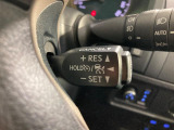 【レーダークルーズコントロール】高速道路での長距離走行が楽に!!自動で速度を保つクルーズコントロールが、衝突軽減システムと連携し、前方の車両を感知して車間を保つように速度調節してくれます!!