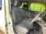 運転席シート廻りは使用感も少なく、良好な状態となっています。丁寧に使われていたことがよくわかりますね。
