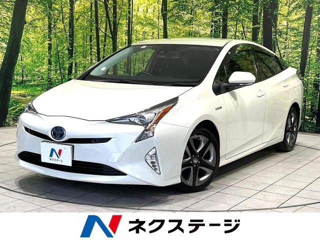 トヨタ プリウス 