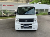 お客様に安全で快適なカーライフをお送りいただくために、中古車にも高いレベルの品質基準を設け、その基準に従って、全ての中古車について納車前整備を実施しています。