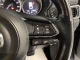 MRCC(マツダ・レーダー・クルーズ・コントロール)は前方車との車間距離を一定に保ち、アクセルやブレーキを踏まなくても、自動的に加減速、停止を行います。