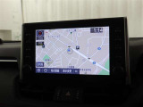 ☆ナビゲーション付きです!ドライブや旅行など様々なシーンで活躍しますよ♪初めてのところも迷わず安心♪
