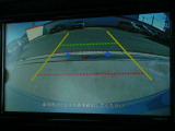 ガイドライン表示機能つきバックモニターです!バックでの駐車時など後方の安全確認ができて安心安全ですね♪