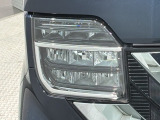 LEDヘッドライトは、点灯の瞬間から最大光量を発揮し、突然暗くなるトンネルなどでの安定感を高めます。