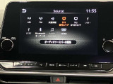 HDMI端子に専用ケーブルを差し込むとナビで動画を楽しめます★